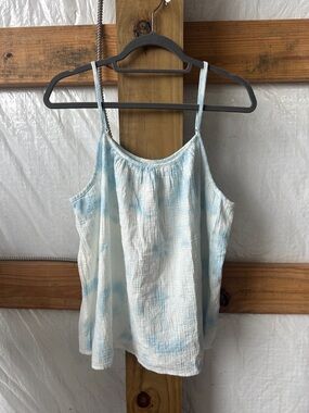 Universal thread tie dye tank top